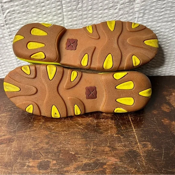 Twisted X Ladies Bomber Neon Yellow Driving Mocs Boat Shoes WDM0010 Size 6.5M - Picture 3 of 9